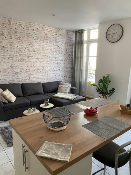 Dol De Bretagne : En Plein Centre Dol-de-Bretagne